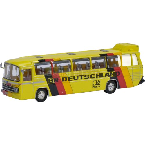 Mercedes Benz 0302 Bus - BRD Football Team 1974