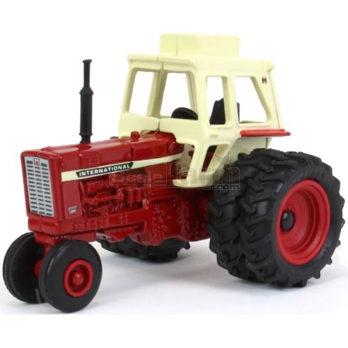 ERTL 44290 Farmall 856 Tractor with Dual Rear Wheels and Cab