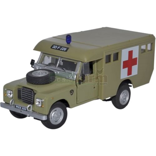 Land Rover S3 Ambulance - Army (Marshall)