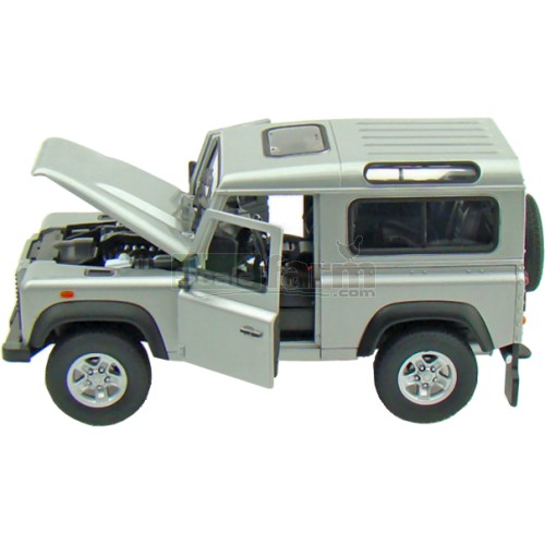 Land Rover Defender - Silver