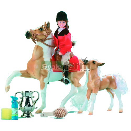 Pony and Foal Show Gift Set