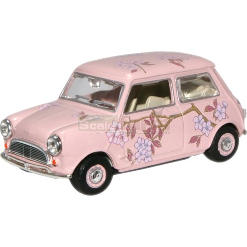 Classic Mini Car - Pink Floral Wedding Wrap