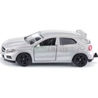 Preview Mercedes Benz AMG GLA 45
