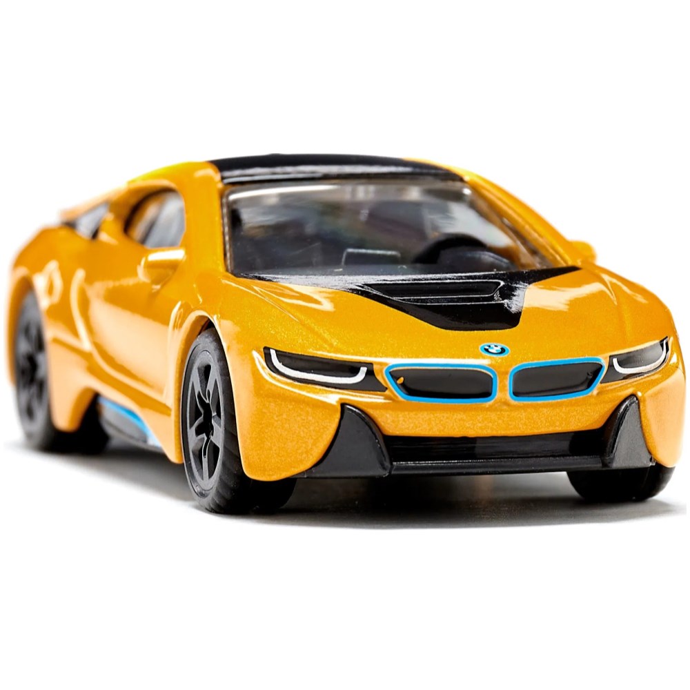 BMW i8 - Image 1