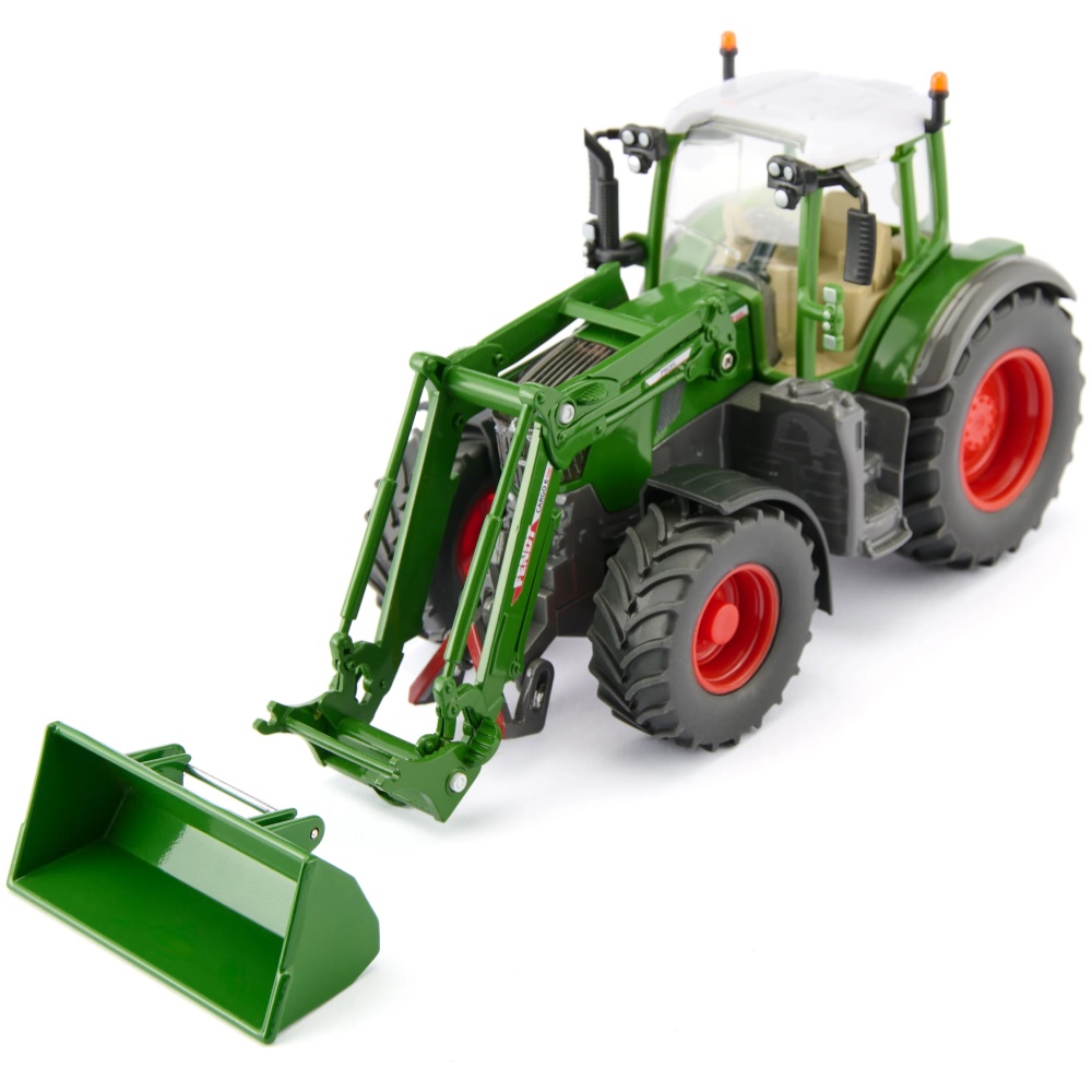 Fendt 728 Vario Tractor with Front Loader