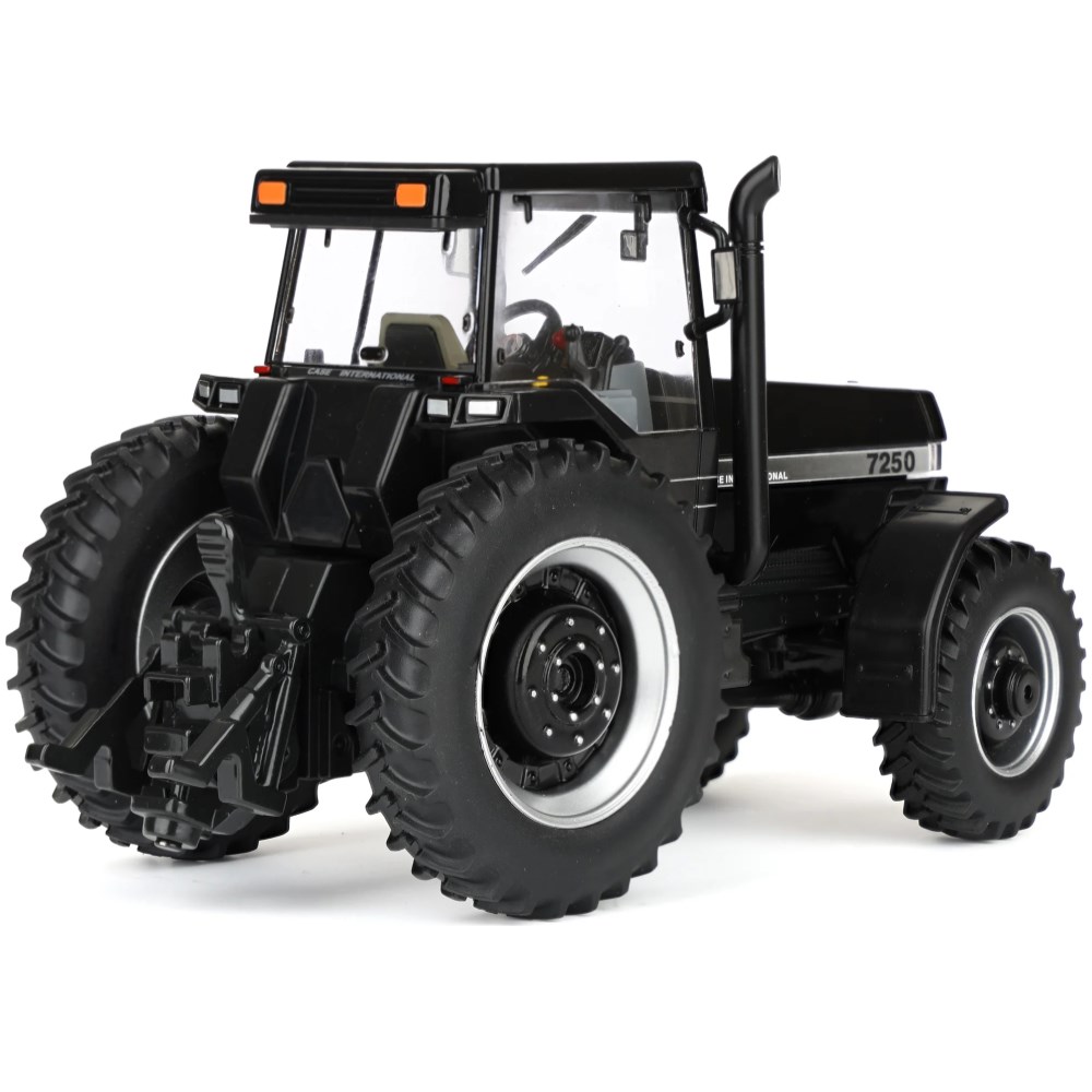 Case IH Magnum 7150 Tractor - Black Edition - Image 1