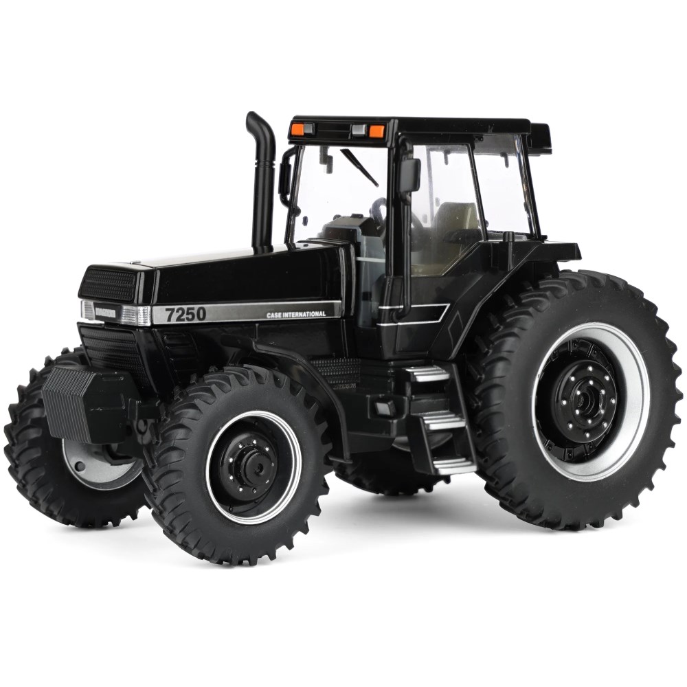 Case IH Magnum 7150 Tractor - Black Edition - Image 2