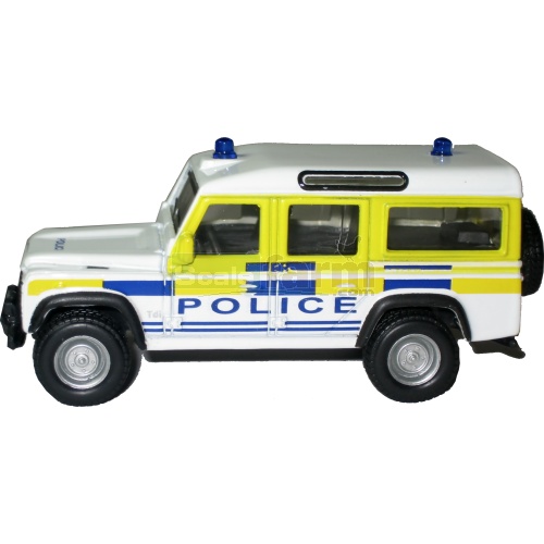 Land Rover Defender 110 - UK Police