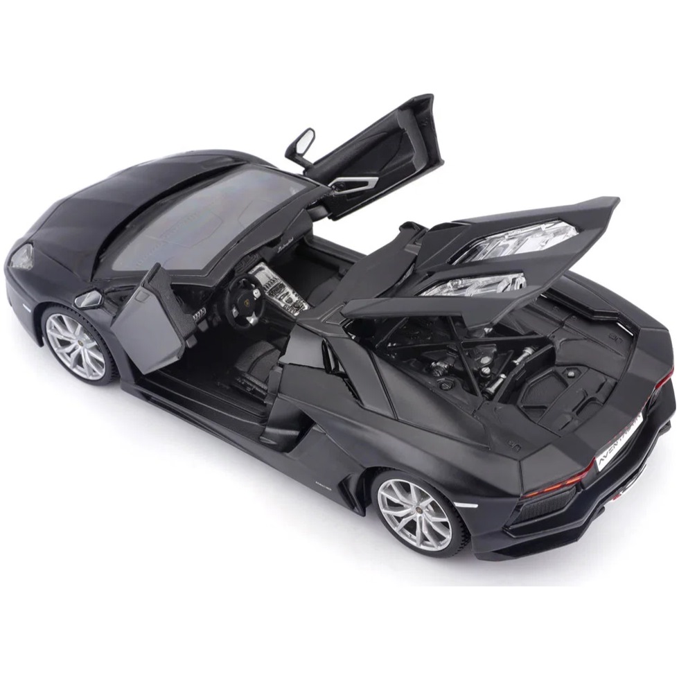 Lamborghini Aventador LP 700-4 - Matt Black - Image 2