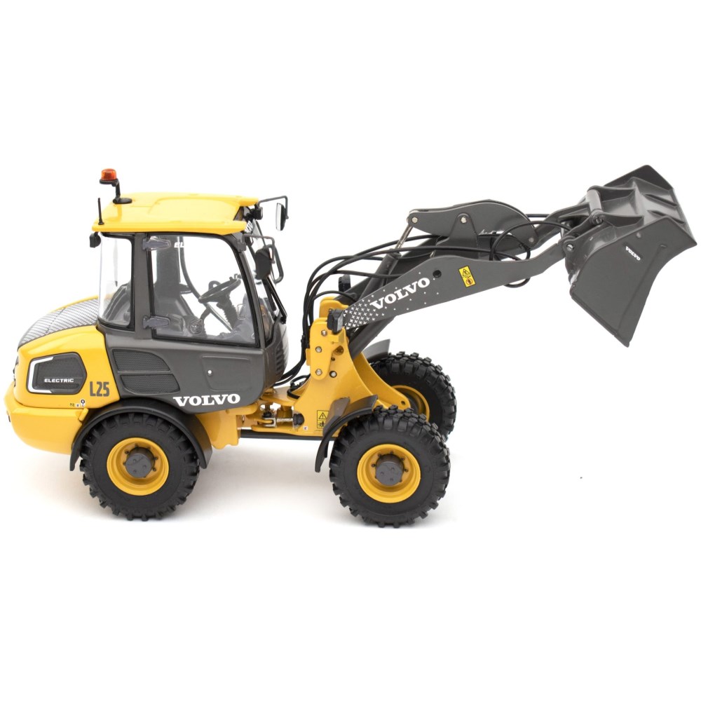 Volvo L25 Electric Compact Wheel Loader - Image 2