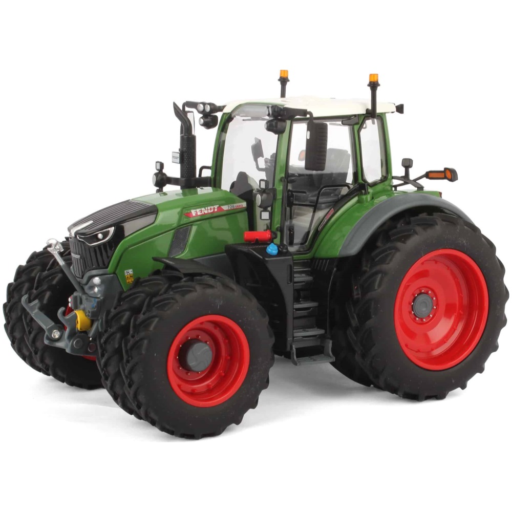 Fendt 726 Vario Tractor with Dual Wheels - Image 1