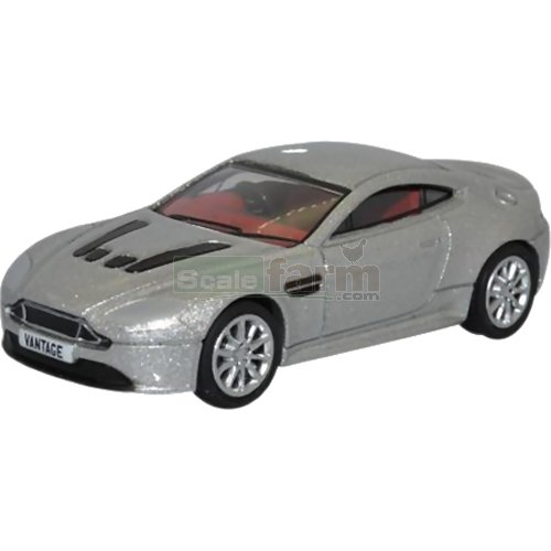Aston Martin V12 Vantage S - Lightning Silver