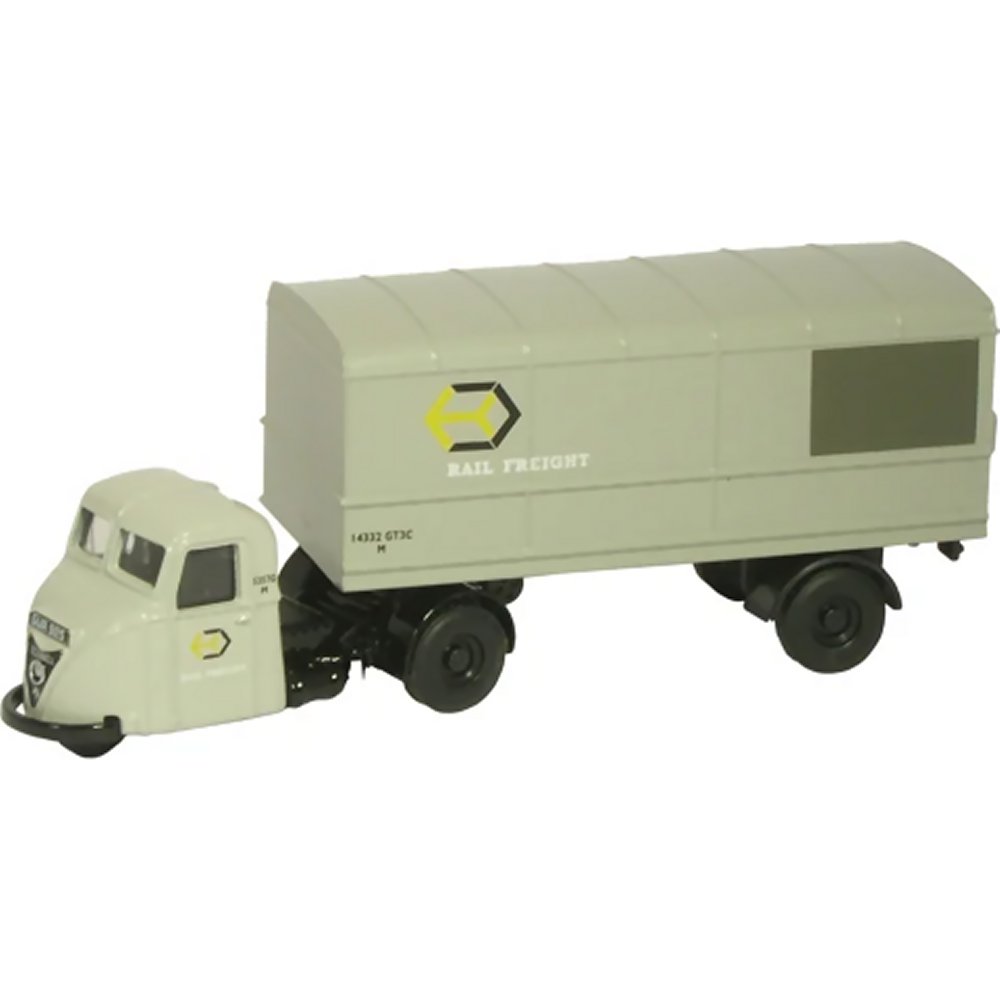 Scammell Scarab Van Trailer - Railfreight