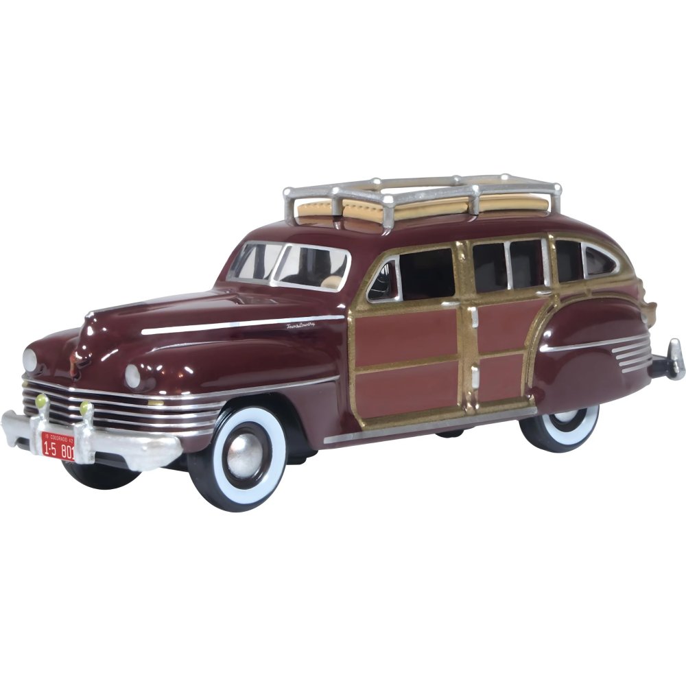 Chrysler T+C Woody Wagon 1942 - Regal Maroon