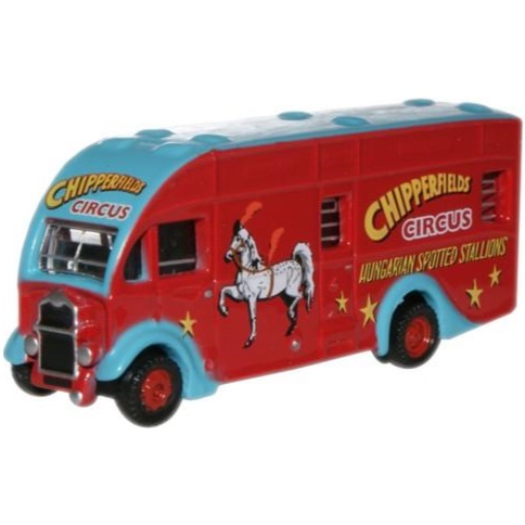 Albion Horsebox - Chipperfield Spotted Stallions