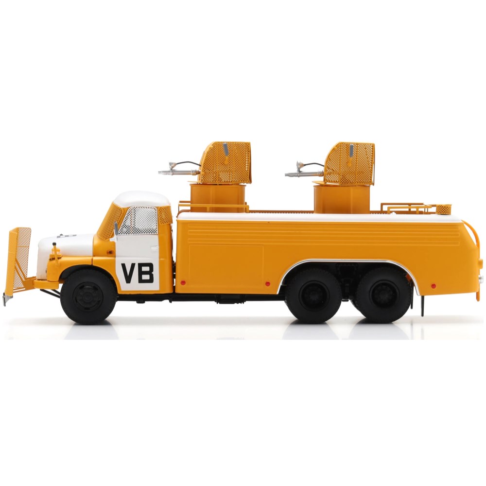 Tatra T148 Water Cannon Truck - Yellow - Image 1