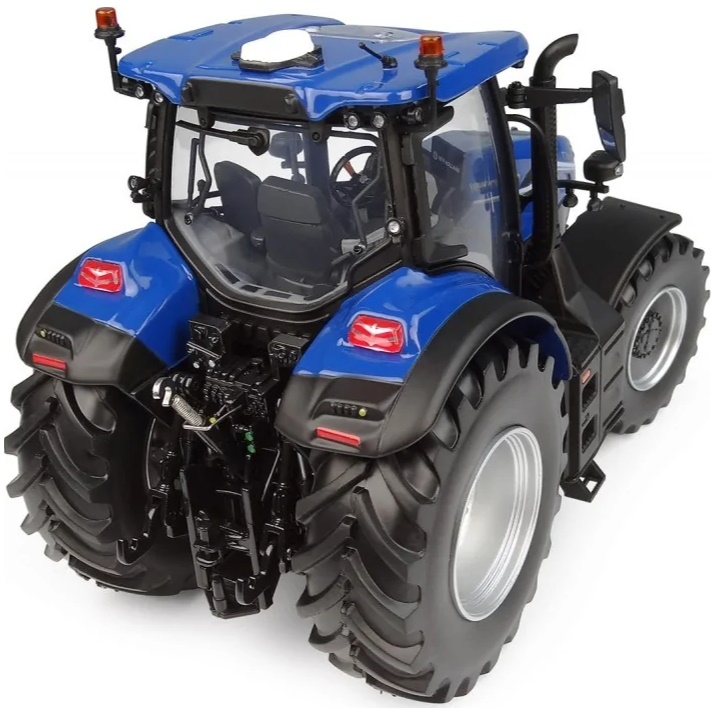 New Holland T7.210 Tractor - Dynamic Blue - Image 1
