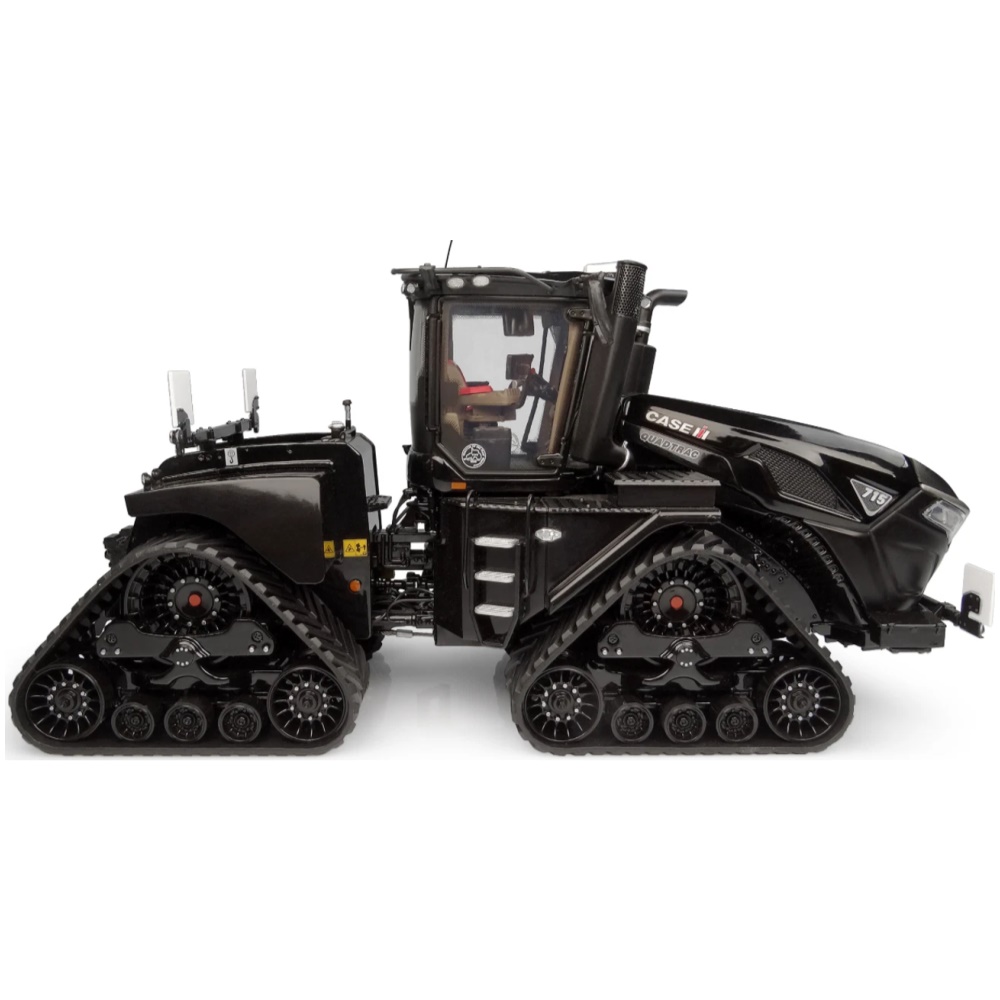 Case IH Quadtrac 715 - Black Beauty - Image 2