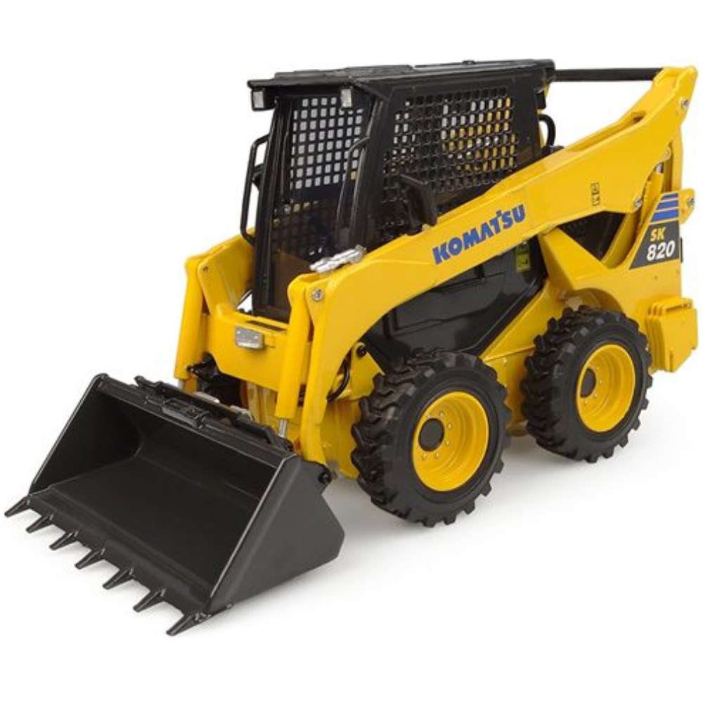 Komatsu SK820 Skid Steer with Implements