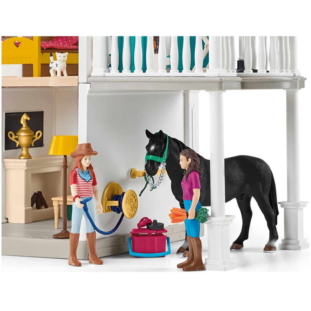 Lakeside Country House and Stable Play Set - Image 6