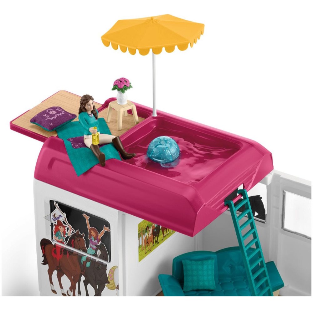 Horse Transporter Play Set - Image 10