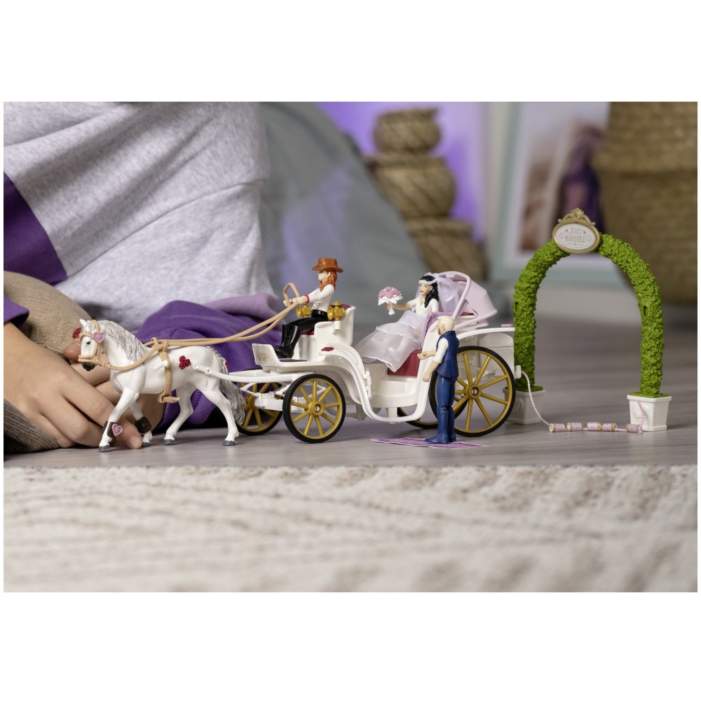 Wedding Carriage Play Set - Image 11