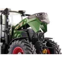 Preview Fendt 832 Vario Tractor - Image 1