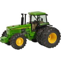 Preview John Deere 4850 Tractor with Dual Rear Wheels