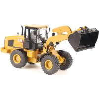 Preview CAT 930 Wheel Loader with Interchangeable Attachments - Image 2