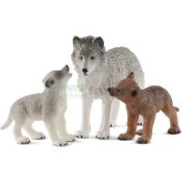 Preview Mother Wolf with Pups